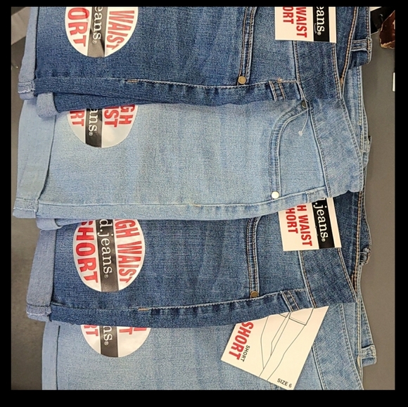 Bundle 4 shorts all in size 6. 2 faded & 2 Medium d Jeans super stretchy